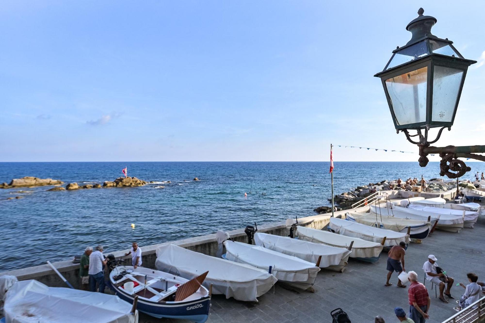 Baian Casa Vacanze Генуя Экстерьер фото